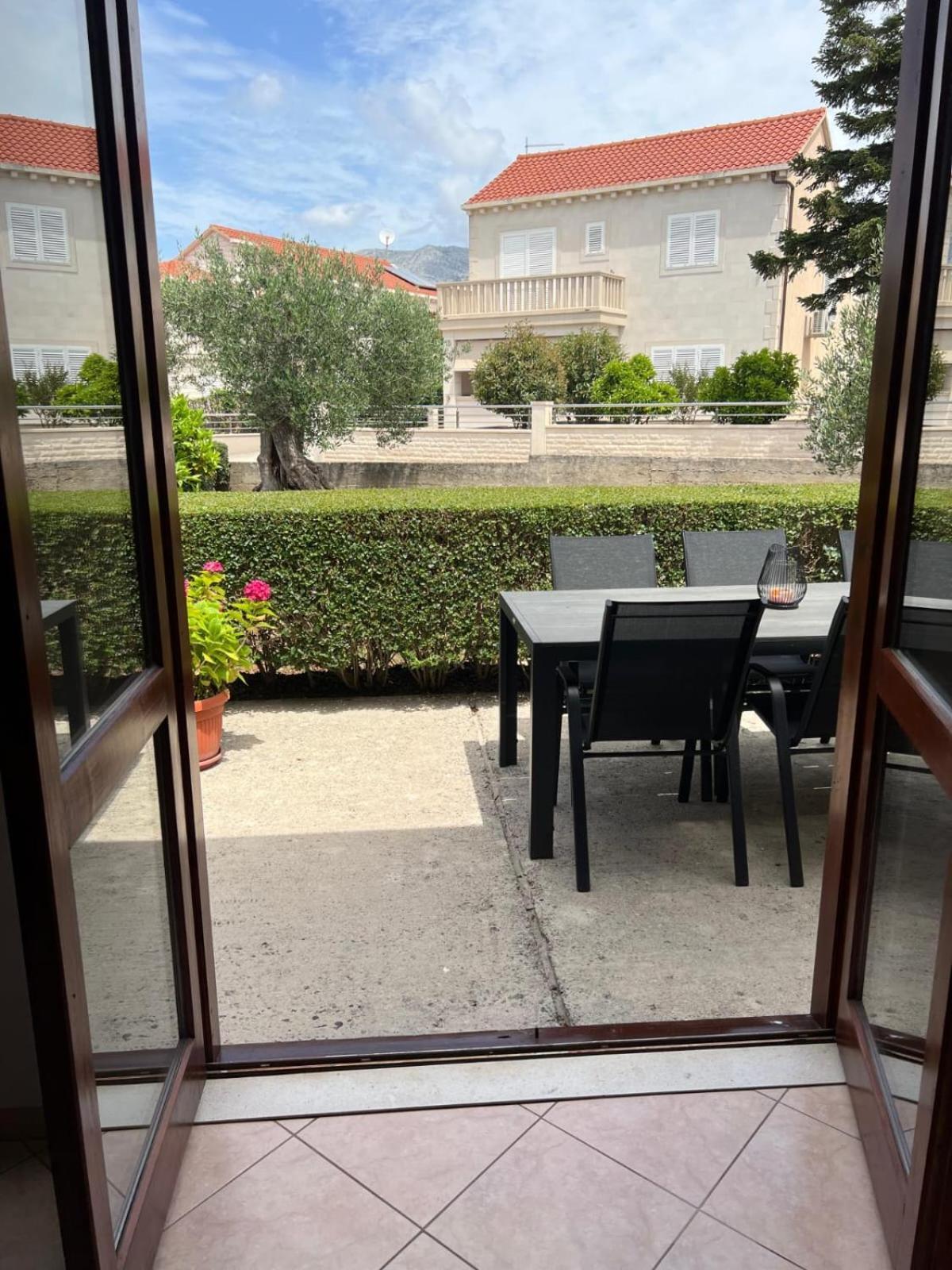 Apartman Olive Garden *